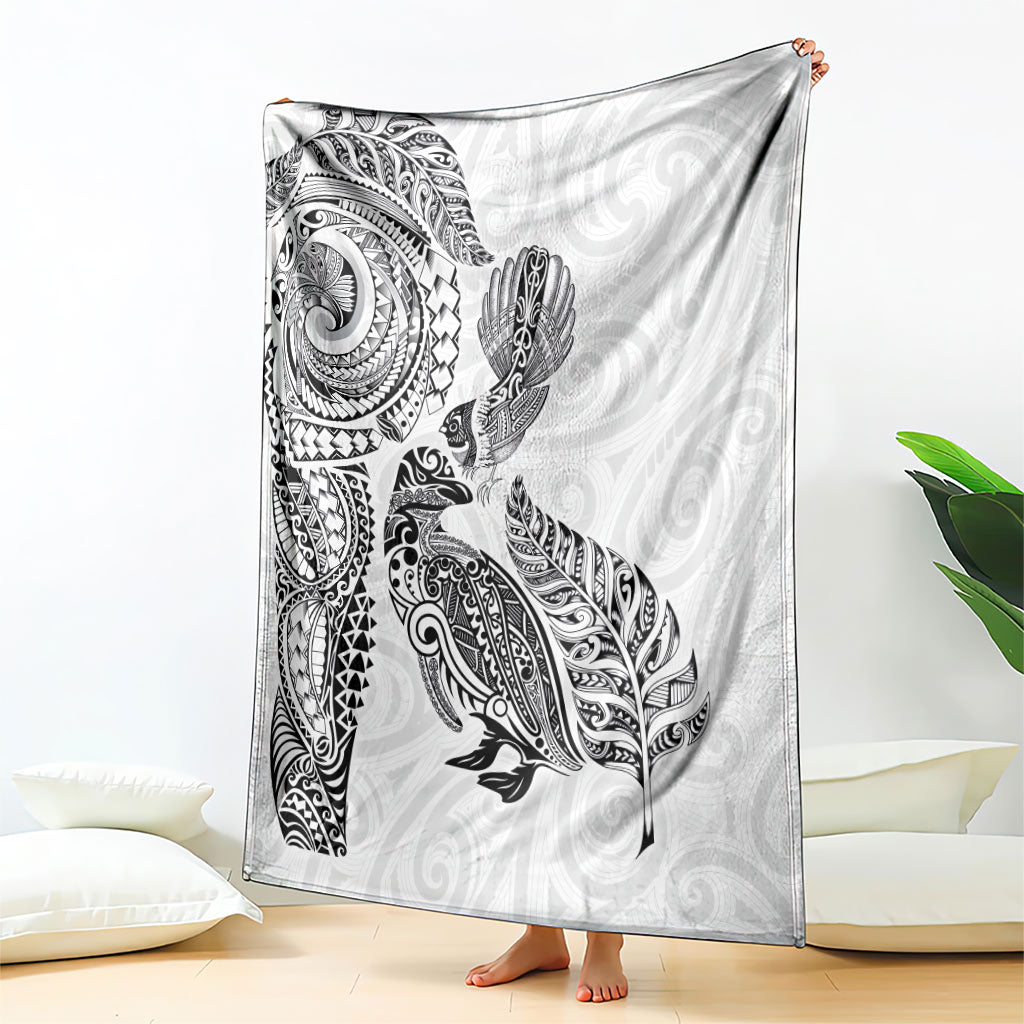 Aotearoa Moko Tribal Tattoo Blanket New Zealand Maori Penguin and Fantail White Color LT03 - Polynesian Pride