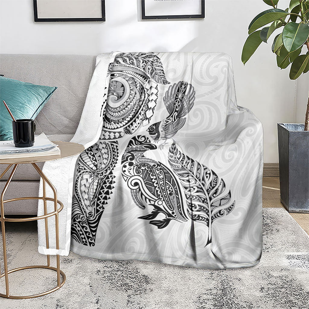 Aotearoa Moko Tribal Tattoo Blanket New Zealand Maori Penguin and Fantail White Color LT03 - Polynesian Pride