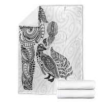 Aotearoa Moko Tribal Tattoo Blanket New Zealand Maori Penguin and Fantail White Color LT03 - Polynesian Pride