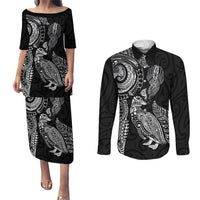 Aotearoa Moko Tribal Tattoo Couples Matching Puletasi and Long Sleeve Button Shirt New Zealand Maori Penguin and Fantail Black Color LT03 Black - Polynesian Pride