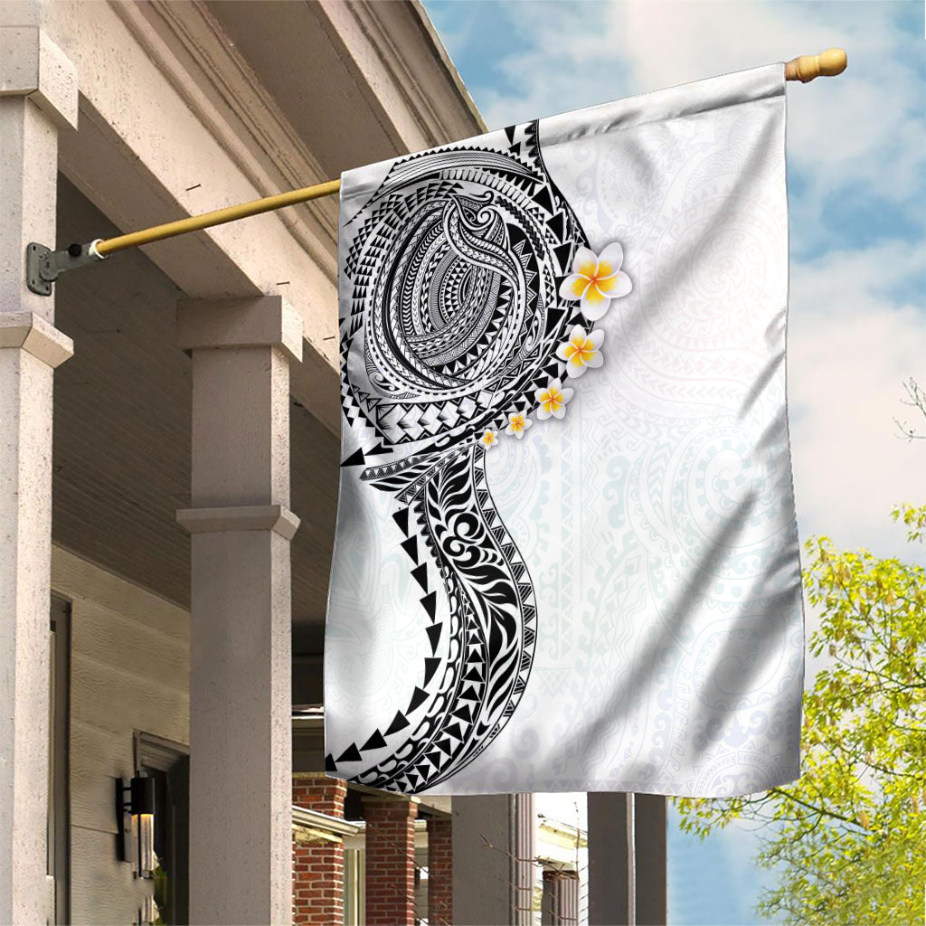 Hawaiian Tribal Tattoo and Plumeria Garden Flag Polynesian Pattern White Color