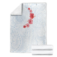 Hawaiian Tribal Tattoo and Hibiscus Blanket Polynesian Pattern Airy White Blue Cloud