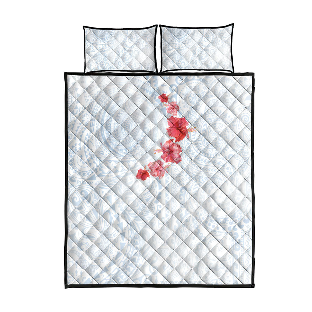 Hawaiian Tribal Tattoo and Hibiscus Quilt Bed Set Polynesian Pattern Airy White Blue Cloud