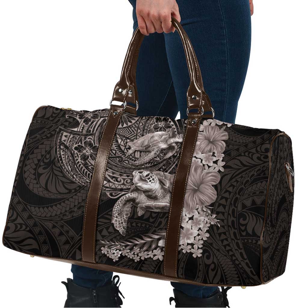 Hawaiian Plumeria and Hibiscus with Turtles Travel Bag Polynesian Art Grayscale - Polynesian Pride