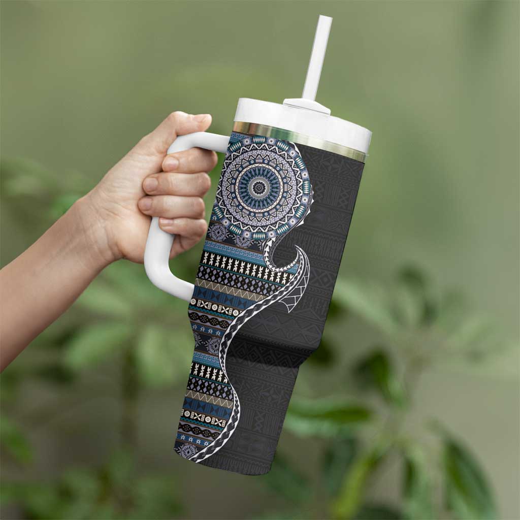 Fijian Masi Tribal Tattoos Art Pattern Tumbler With Handle Navy Color Half Style - Polynesian Pride