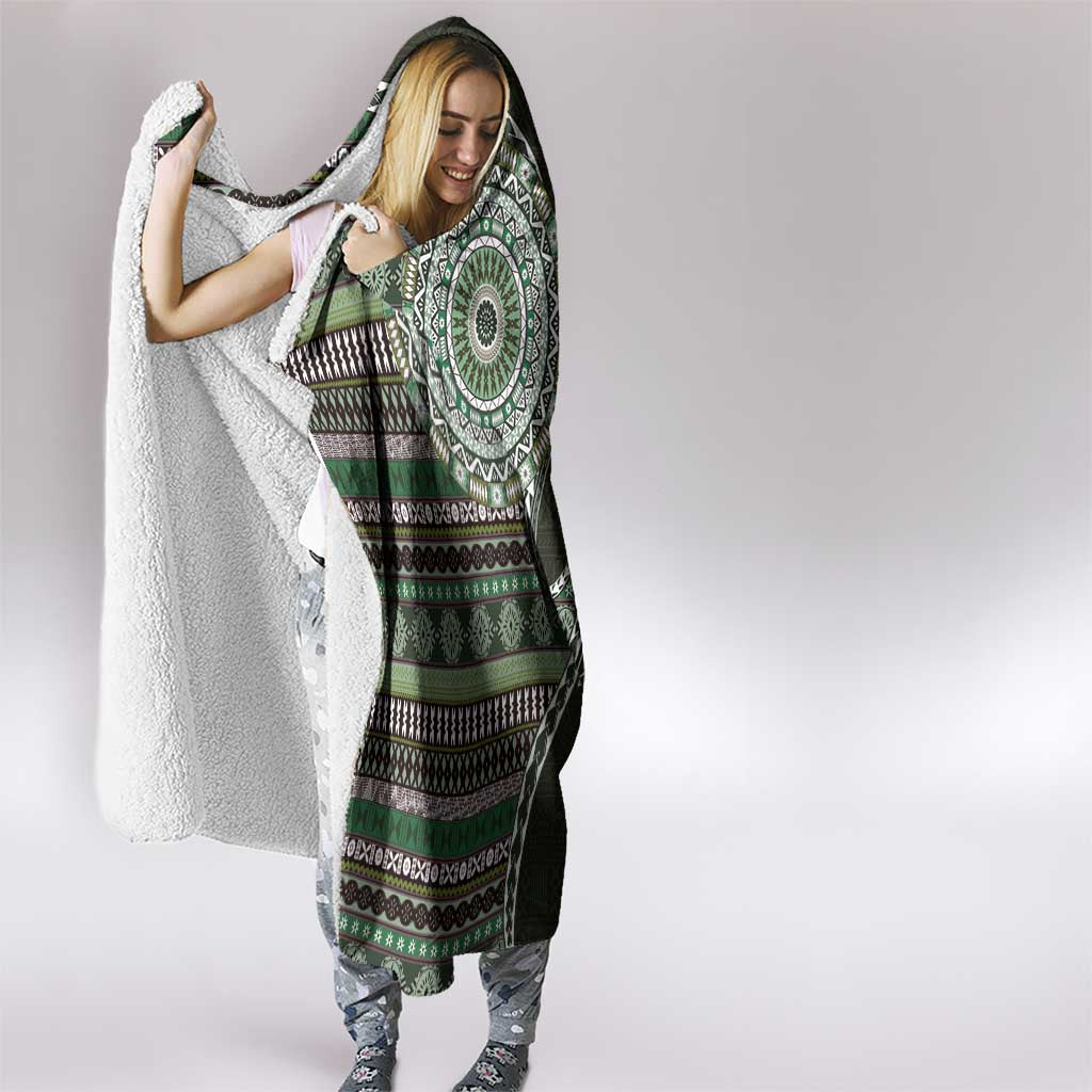 Fijian Masi Tribal Tattoos Art Pattern Hooded Blanket Green Color Half Style - Polynesian Pride