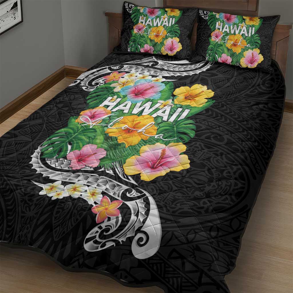 Hawaii Aloha Tropical Leaves and Flower Quilt Bed Set with Polynesian Art Tattoo Black Color - Polynesian Pride
