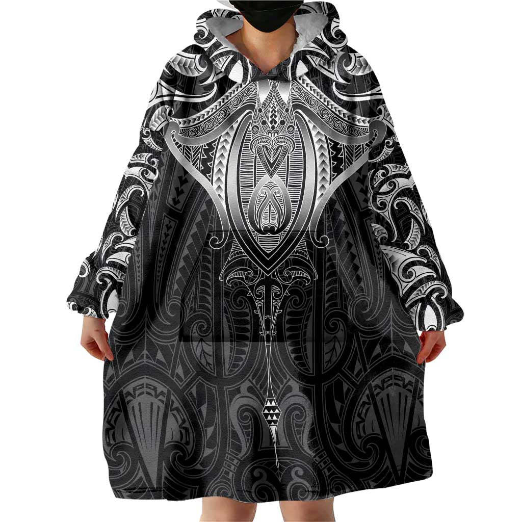 New Zealand Aotearoa Wearable Blanket Hoodie Maori Manta Ray Moko Black - Polynesian Pride