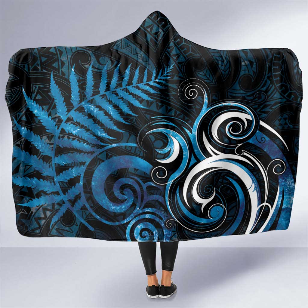 New Zealand Sea Week Hooded Blanket Maori Wave Pattern Ocean Blue