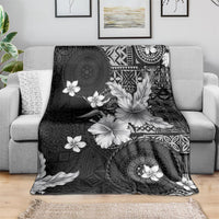 Hawaii Tapa Pattern With Black Hibiscus Blanket