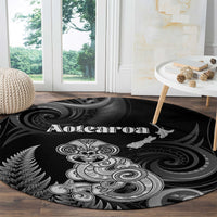 New Zealand Maori Taniwha Round Carpet Silver Fern Black Version