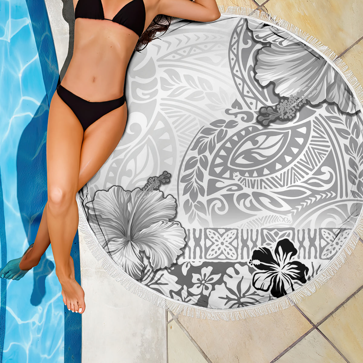 Hawaii Hibiscus With White Polynesian Pattern Beach Blanket