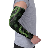 Hawaiian Quilt Arm Sleeves Pele Hair Hinahina Lei Black Version
