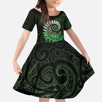 New Zealand Maori Koru Fern Family Matching Long Sleeve Bodycon Dress and Hawaiian Shirt Spiral Polynesian Style Green LT05 Daughter's Dress Green - Polynesian Pride