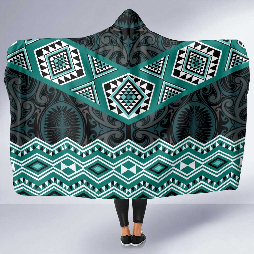 New Zealand Aotearoa Hooded Blanket Turquoise Taniko Art Maori Pattern