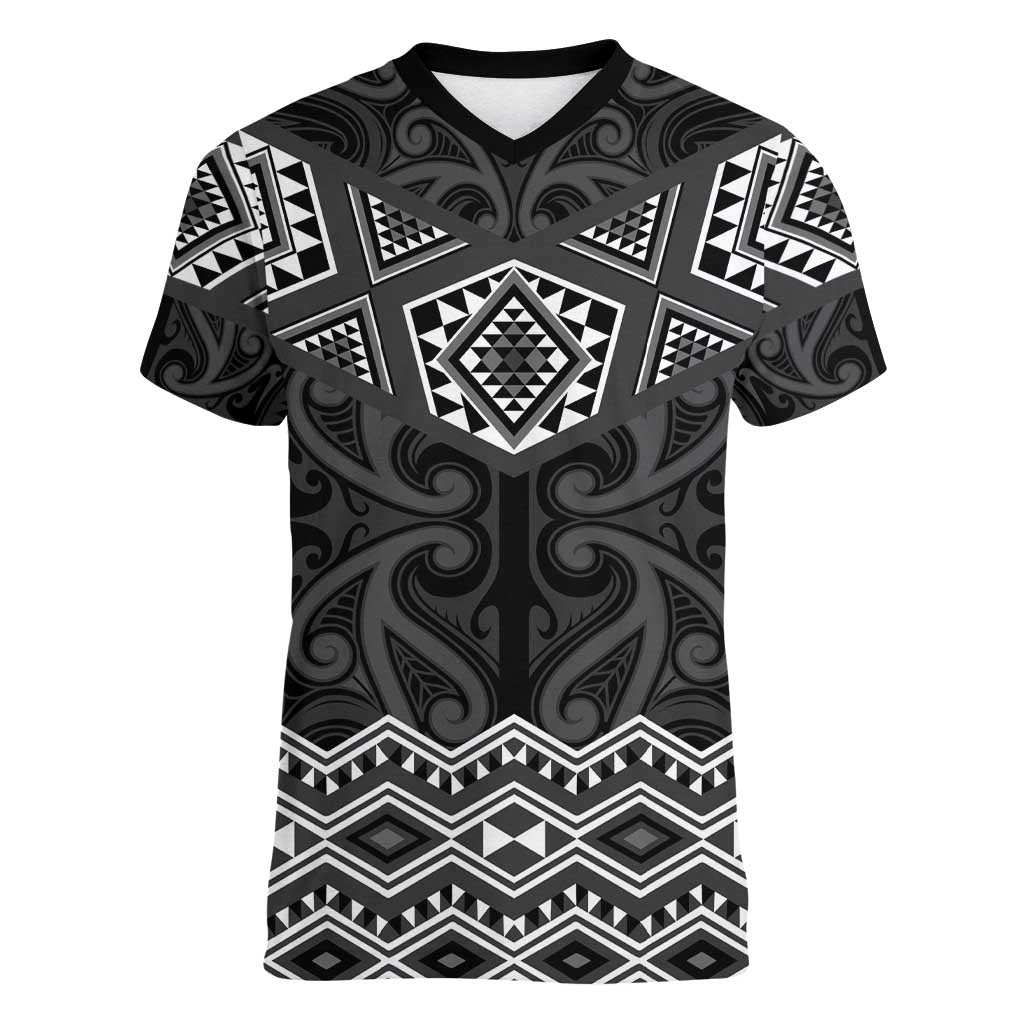 New Zealand Aotearoa Women V-Neck T-Shirt Black Taniko Art Maori Pattern