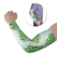 Green Hawaii Palaka Arm Sleeves Maile Pikake Honohono Orchid Lei