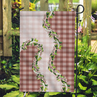 Mocha Hawaii Palaka Garden Flag Maile Pikake Honohono Orchid Lei