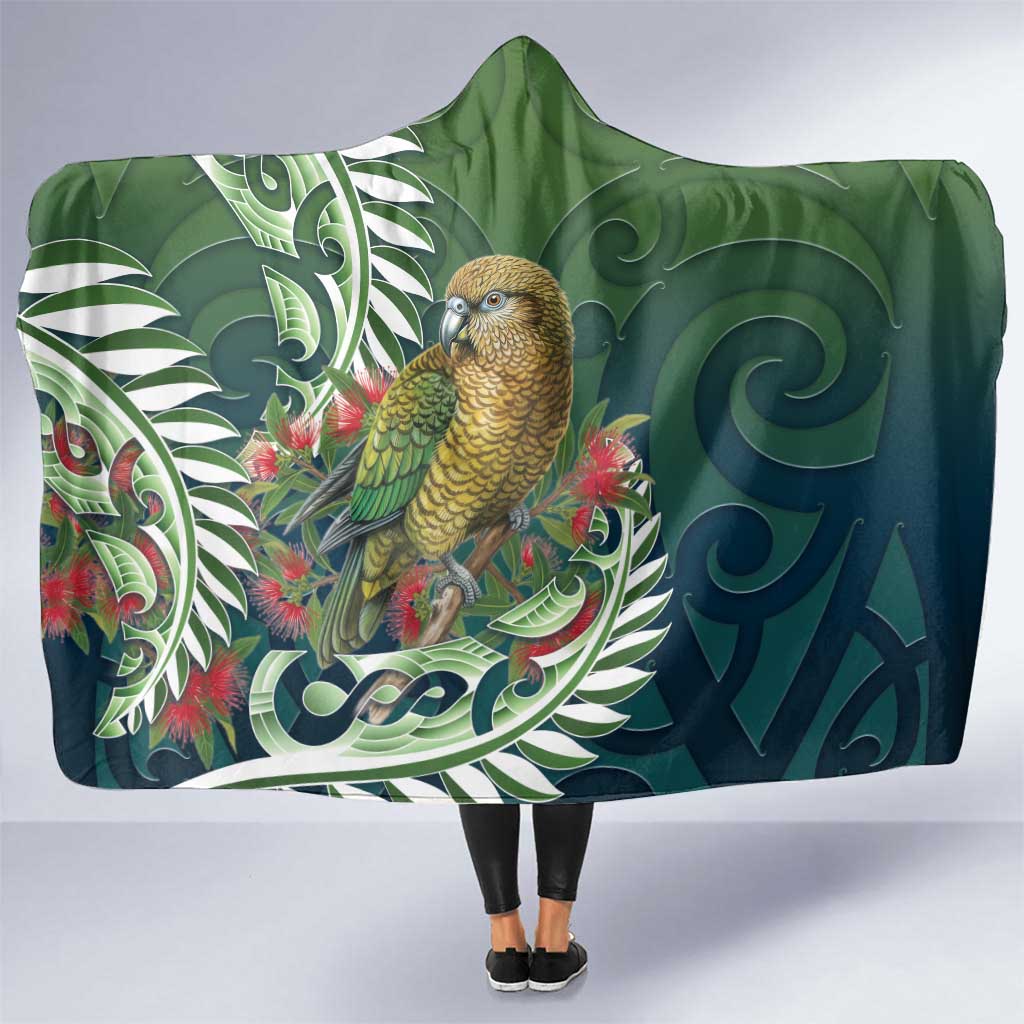 New Zealand Kea Bird Hooded Blanket With Maori Koru Fern - Polynesian Pride