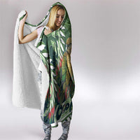 New Zealand Kea Bird Hooded Blanket With Maori Koru Fern - Polynesian Pride