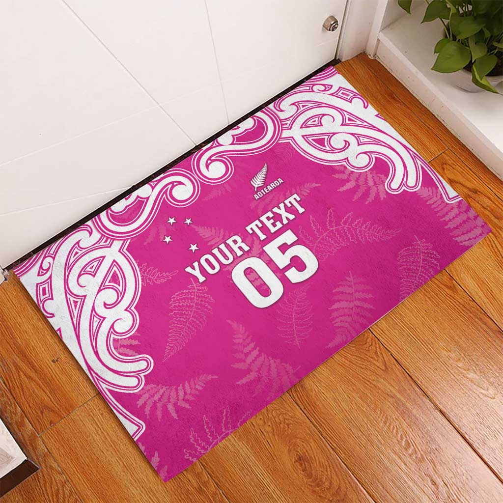New Zealand Fern Women Rugby Custom Rubber Doormat Pink Maori Pattern