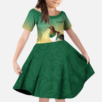 New Zealand Pigeon Kereru Family Matching Summer Maxi Dress and Hawaiian Shirt Maori Fern Art Green Gradient LT05 Daughter's Dress Green - Polynesian Pride