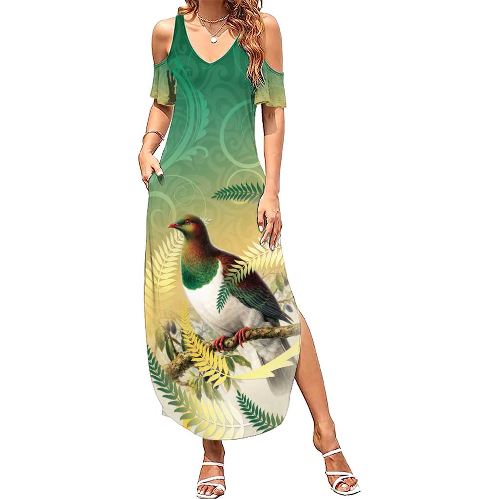 New Zealand Pigeon Kereru Family Matching Summer Maxi Dress and Hawaiian Shirt Maori Fern Art Green Gradient LT05 Mom's Dress Green - Polynesian Pride