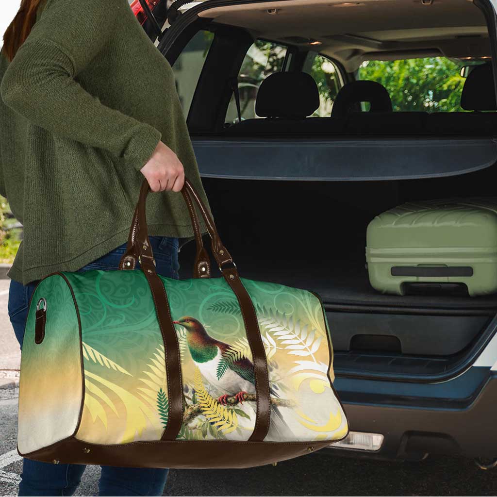 New Zealand Pigeon Kereru Travel Bag Maori Fern Art Green Gradient LT05 - Polynesian Pride