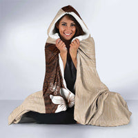 Polynesia Hibiscus Hooded Blanket Cameo Curve Motif - Polynesian Pride