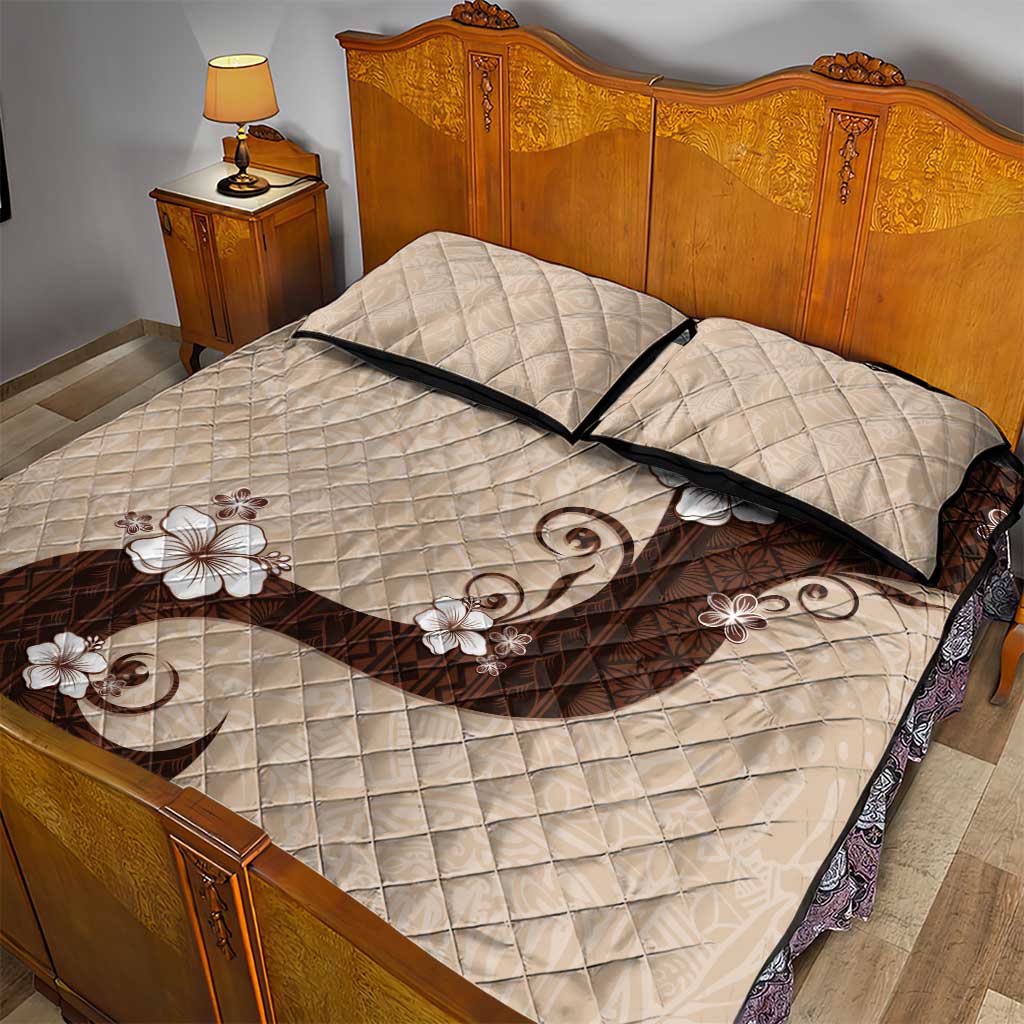 Polynesia Hibiscus Quilt Bed Set Cameo Curve Motif - Polynesian Pride