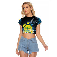 Palau United Nations Day Raglan Cropped T Shirt Polynesian Curves Plumeria - Polynesian Pride