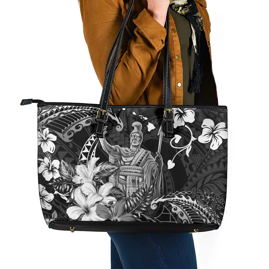 Hawaii King Kamehameha Day Leather Tote Bag Polynesian Pattern Mix Hibiscus Black
