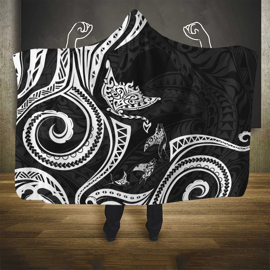 Hawaii Manta Ray Hooded Blanket Polynesian Art Tattoo