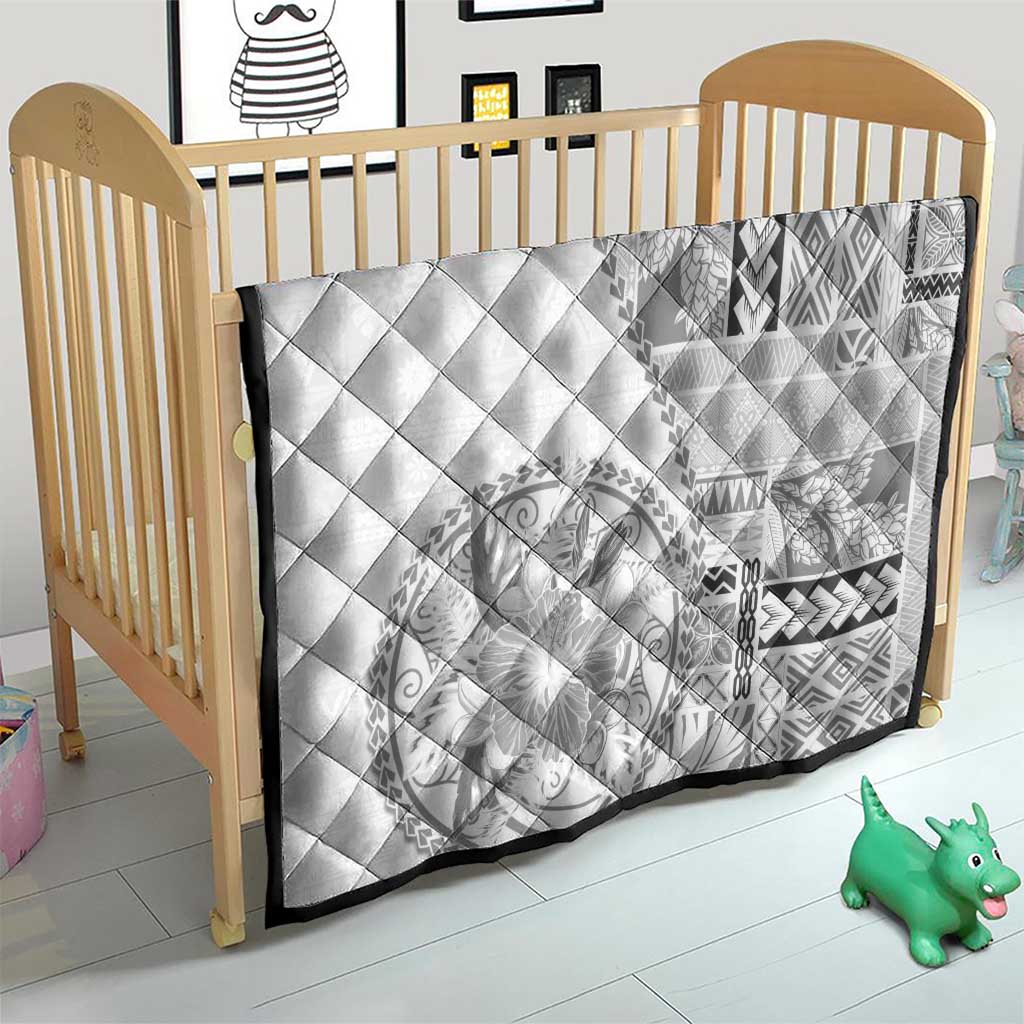 Samoa Siapo Elegant Quilt Hibiscus White Motifs - Polynesian Pride