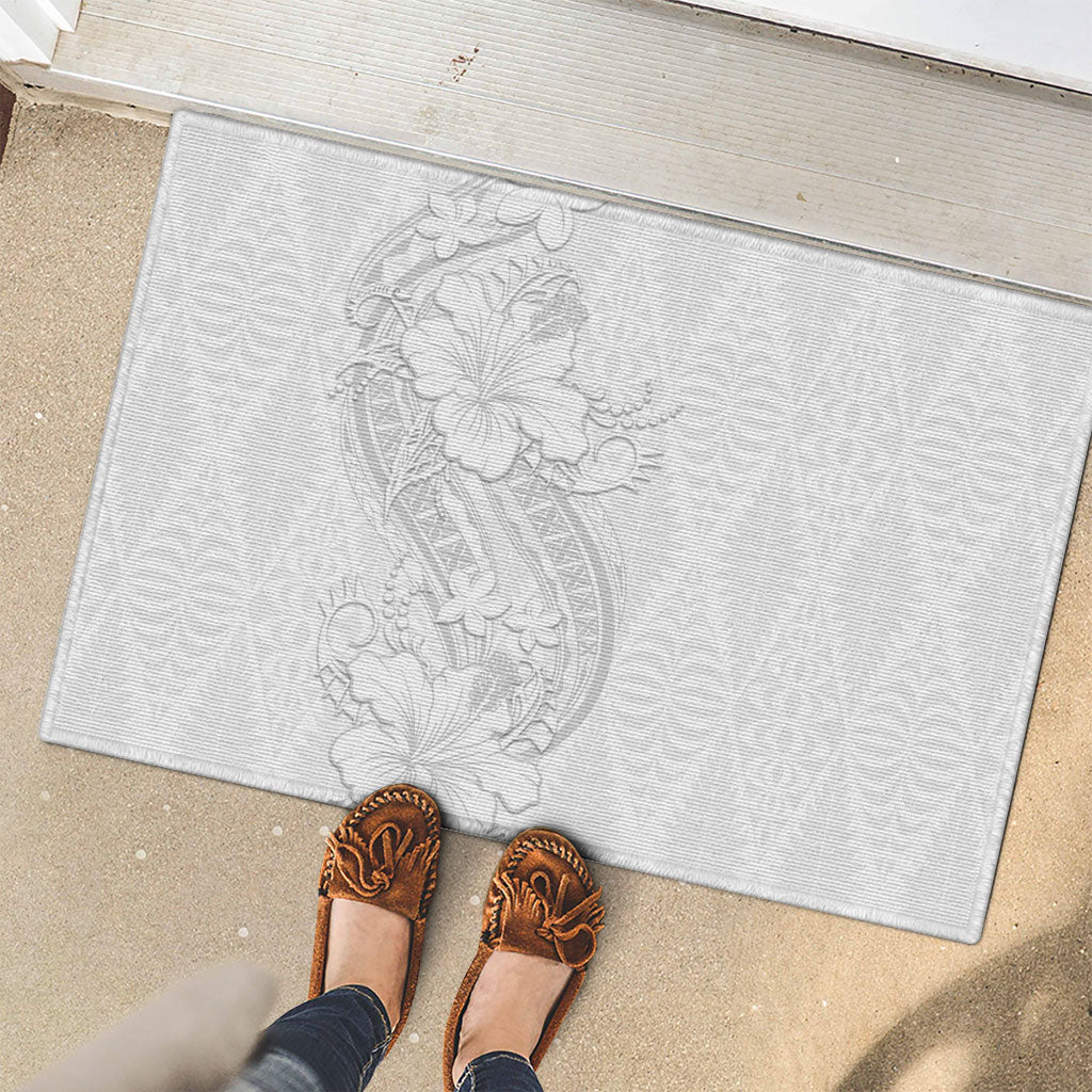 Tokelau White Sunday Rubber Doormat Elegant Hibiscus Polynesian Tribal Pattern
