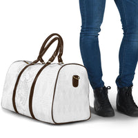 Tokelau White Sunday Travel Bag Elegant Hibiscus Polynesian Tribal Pattern
