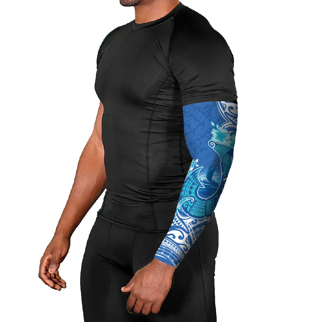 Hawaii Discoverers Day Arm Sleeves Polynesian Fish Hook With Hibiscus Blue LT05 - Polynesian Pride