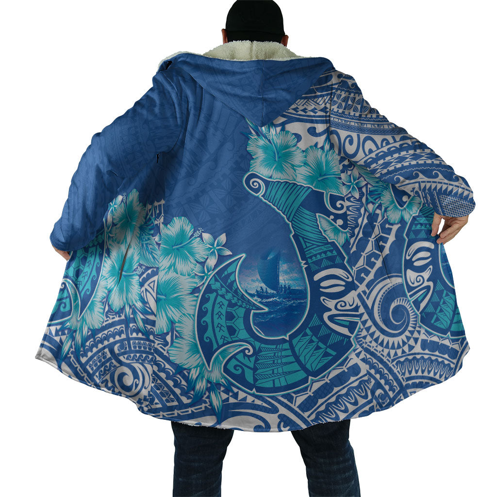 Hawaii Discoverers Day Cloak Polynesian Fish Hook With Hibiscus Blue