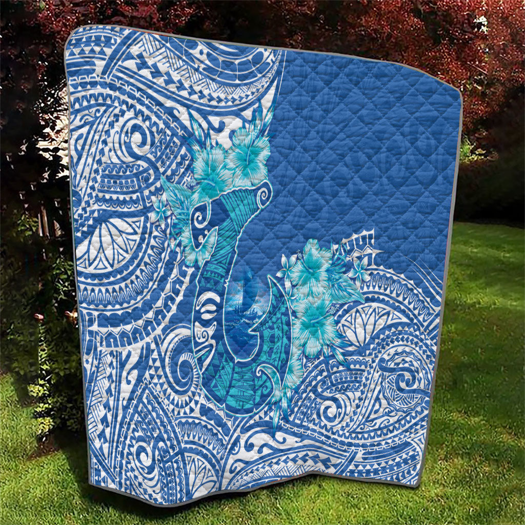 Hawaii Discoverers Day Quilt Polynesian Fish Hook With Hibiscus Blue