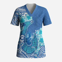 Hawaii Discoverers Day Scrub Top Polynesian Fish Hook With Hibiscus Blue