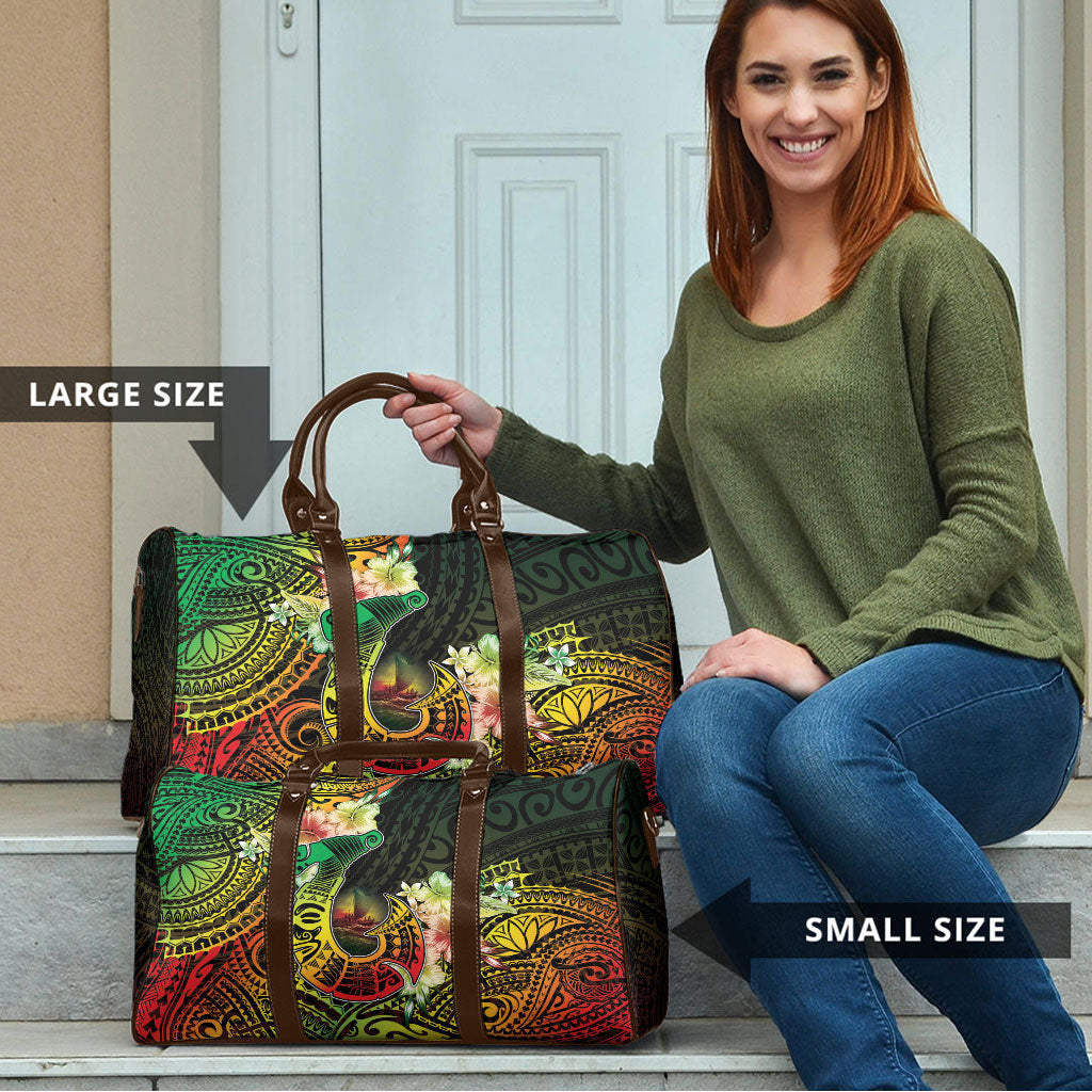 Hawaii Discoverers Day Travel Bag Polynesian Fish Hook With Hibiscus Reggae LT05 - Polynesian Pride
