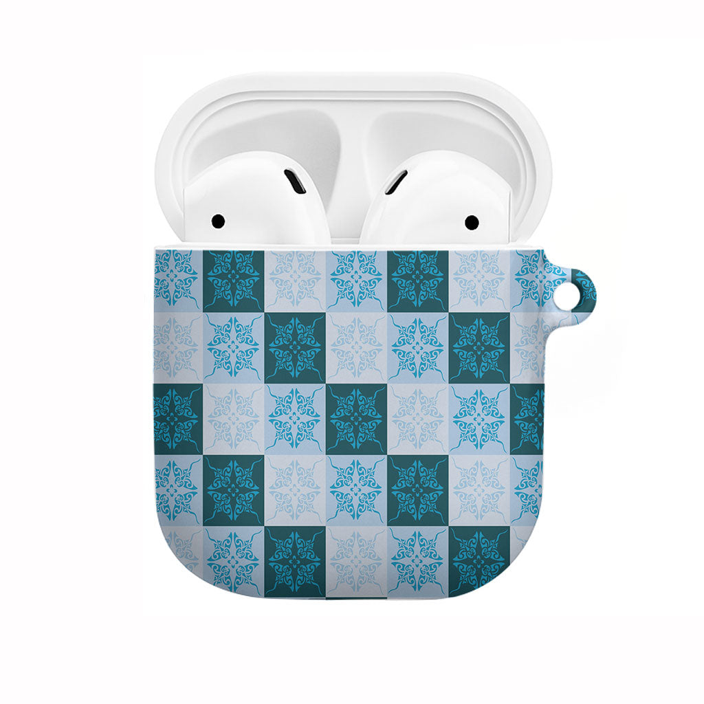 Cyan Manta Ray Hawaiian Quilt Motif AirPods Case