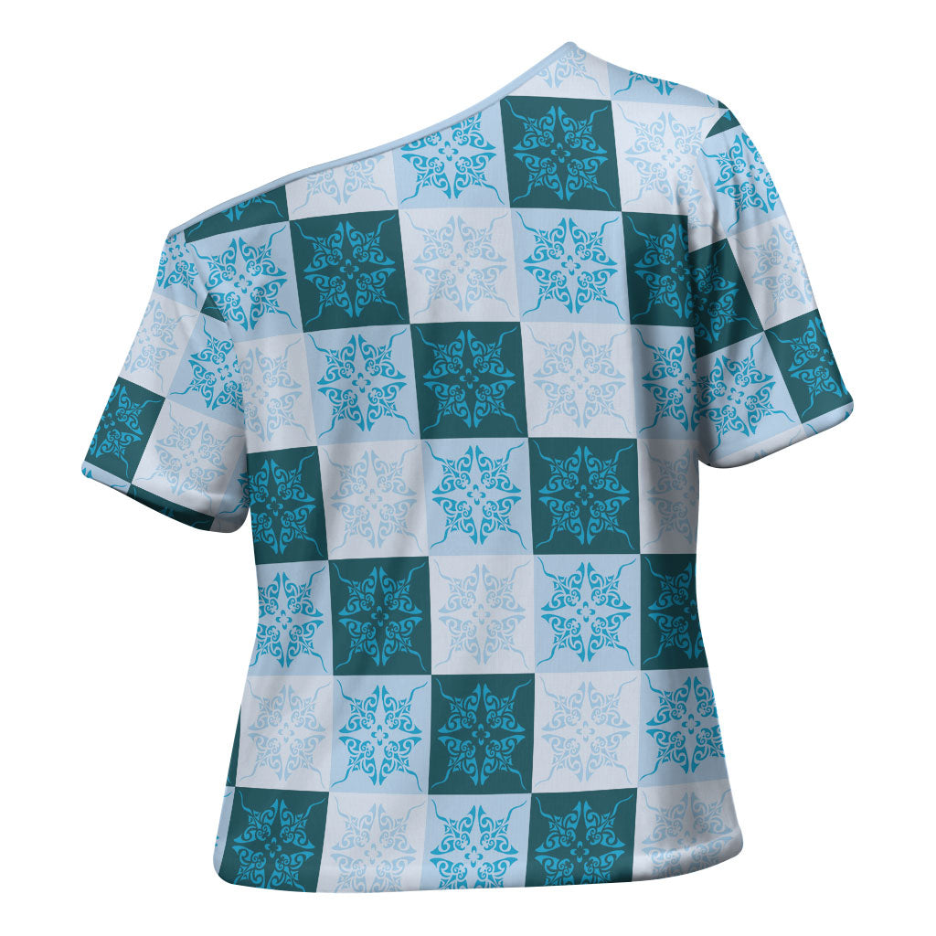 Cyan Manta Ray Hawaiian Quilt Motif Cross Shoulder Shirt