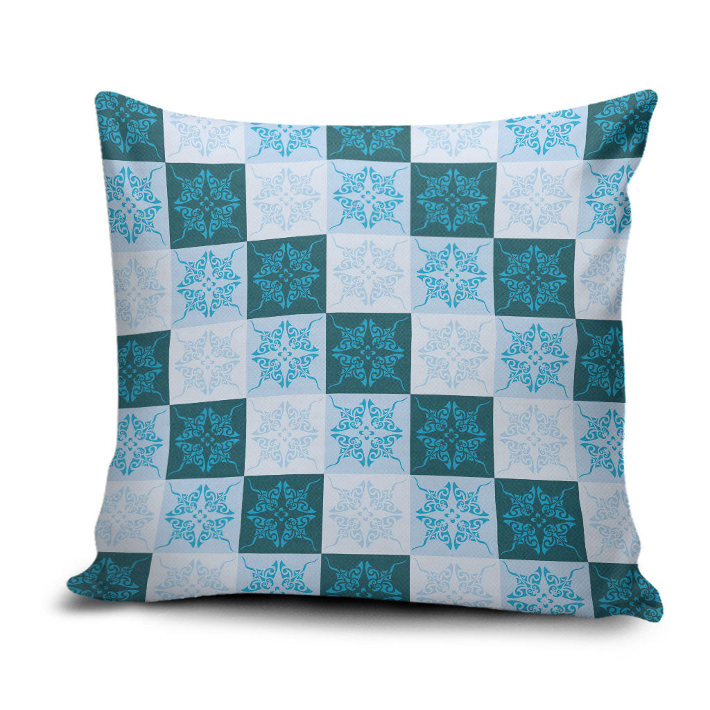 Cyan Manta Ray Hawaiian Quilt Motif Pillow Cover