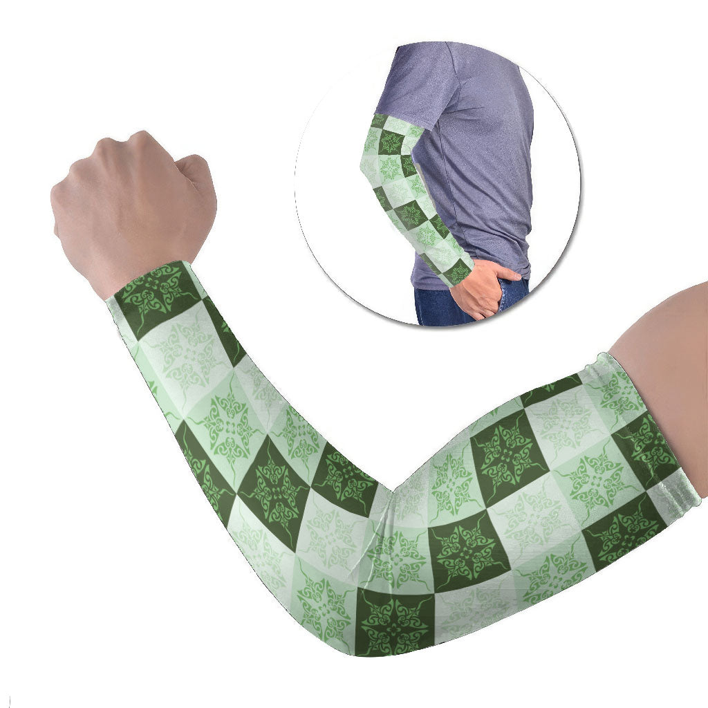 Sage Green Manta Ray Hawaiian Quilt Motif Arm Sleeves LT05 Set of 2 Green - Polynesian Pride