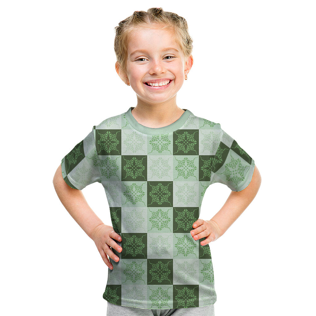 Sage Green Manta Ray Hawaiian Quilt Motif Kid T Shirt