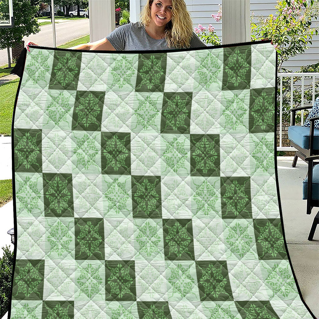Sage Green Manta Ray Hawaiian Quilt Motif Quilt