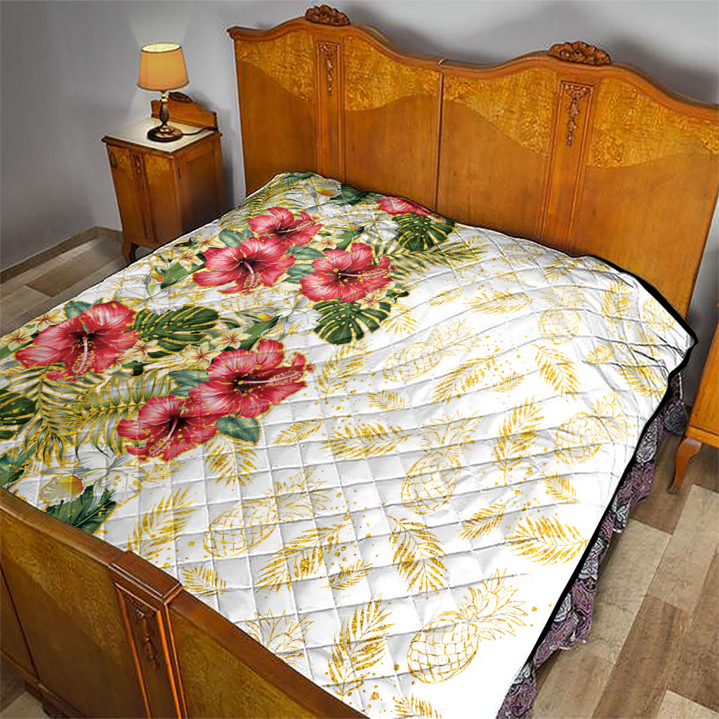 Hawaii Discoverers Day Quilt Tropical Hibiscus Glitter White LT05 - Polynesian Pride