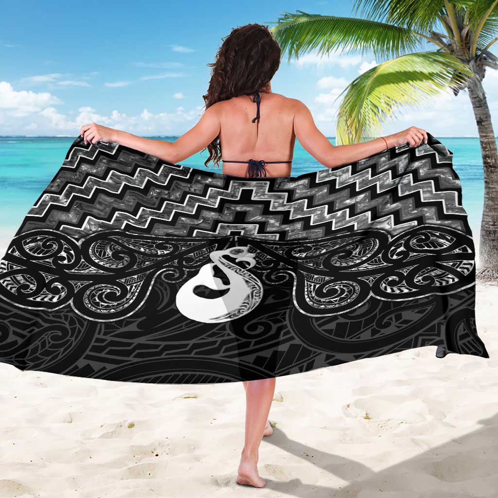 New Zealand Maori Sarong Poutama Manaia Black Paua Shell