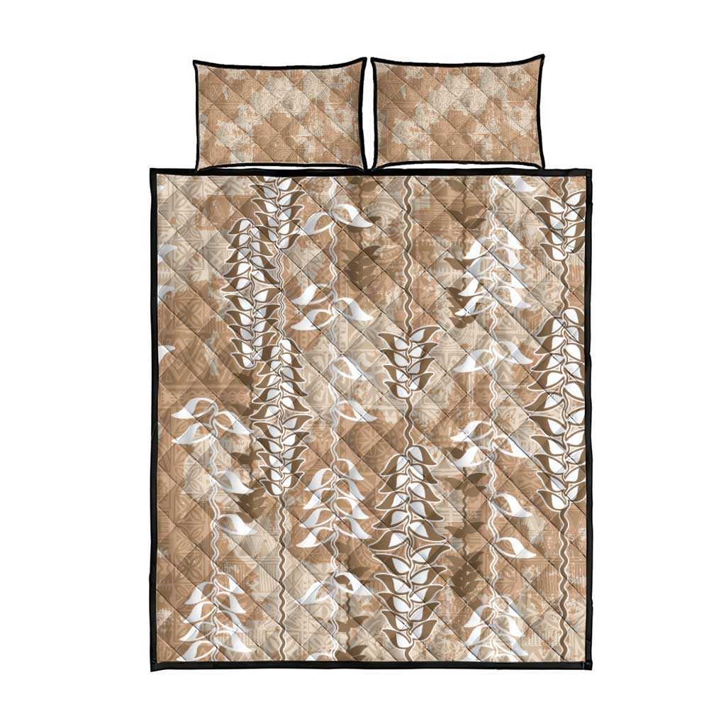 Beige Hawaii Tapa Pattern Quilt Bed Set With Heliconia Vintage Style